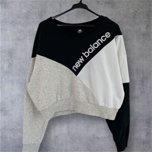 NWOT New Balance Sweatshirt